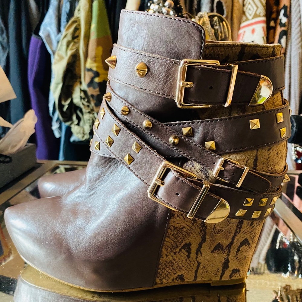 BCBG Wedge Booties - Picture 3 of 6